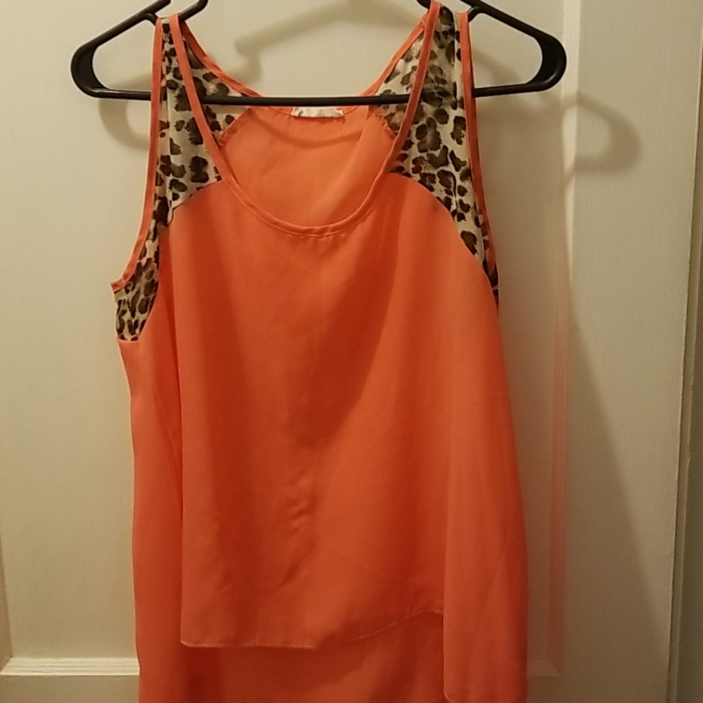 Edge medium sleeveless blouse